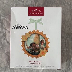 Hallmark Disney’s Moana Setting Sail Ornament - Orange and Green